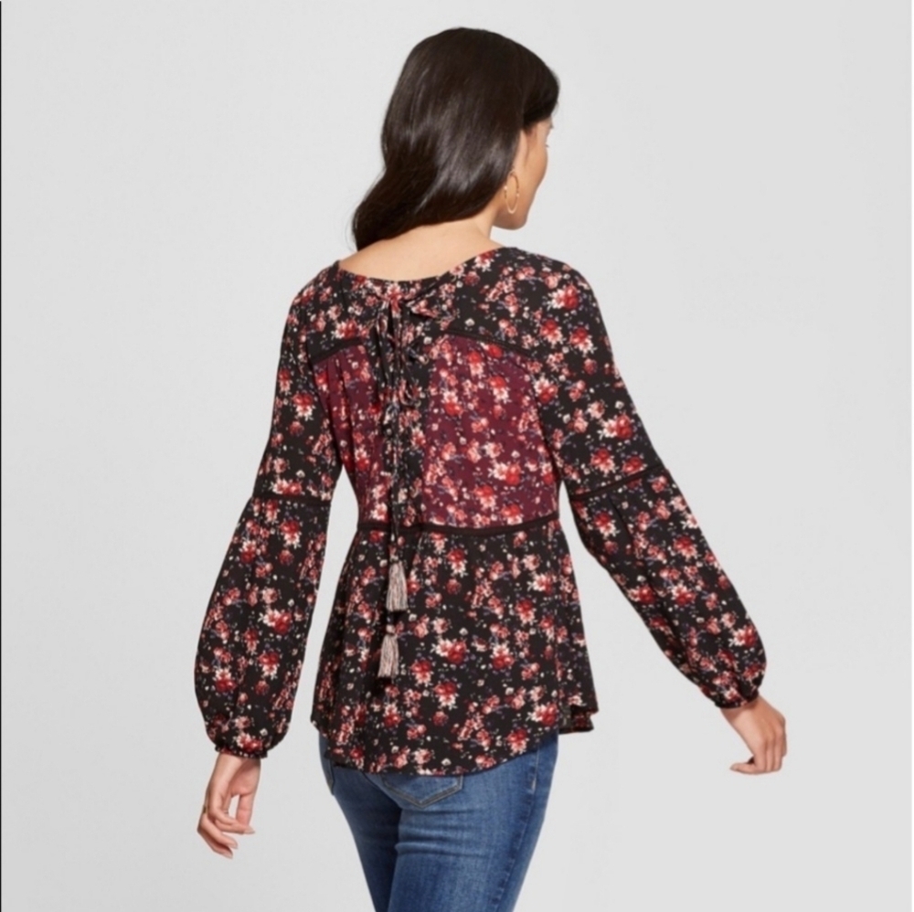 Knox Rose Floral Embroidered Tiered Relaxed Fit Peasant Top Blouse Womens Small - Picture 3 of 12